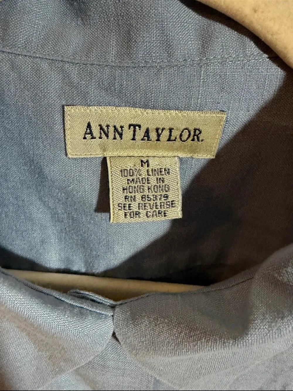 Ann Taylor lightweight button